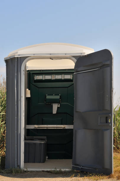 Best Luxury portable toilet rental  in North Oaks, MN